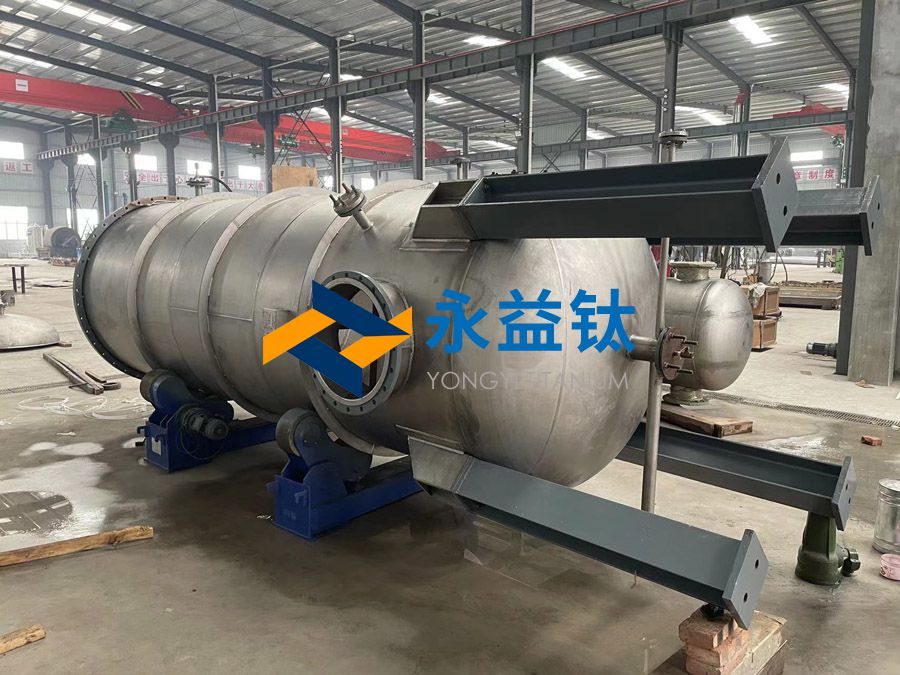 13018fc07a2569f0a6289d46a694b7de 氯碱工业用钛换热器